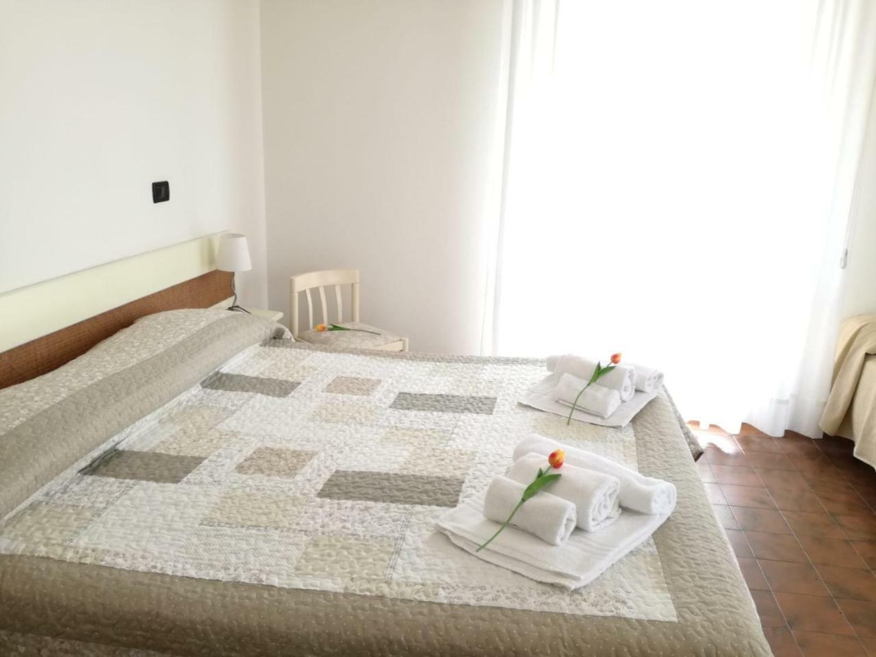 Hotel Giulia Marina di Massa Dış mekan fotoğraf