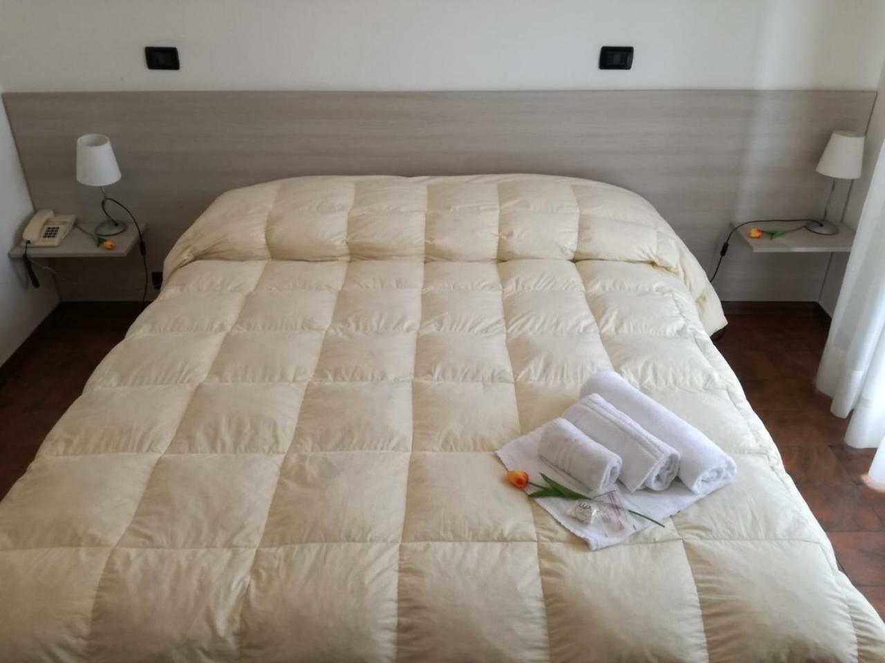 Hotel Giulia Marina di Massa Dış mekan fotoğraf